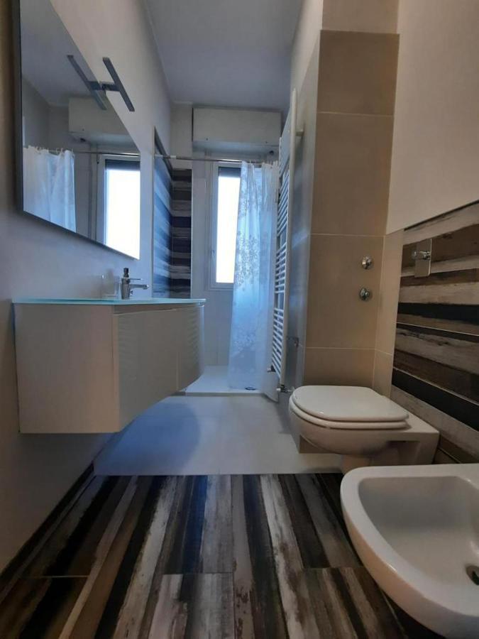 La casa di Penny Apartment Monza Luaran gambar